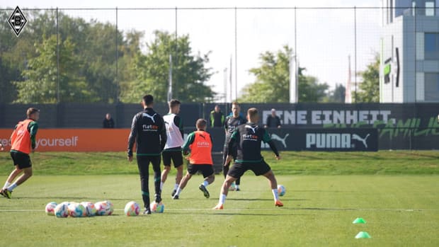 Gladbach stars train during international break